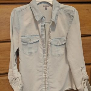 Cute button up shirt